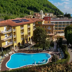 3* Hotel Bisesti ***s